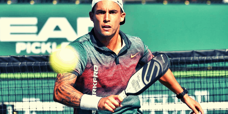 Best Elongated Pickleball Paddles